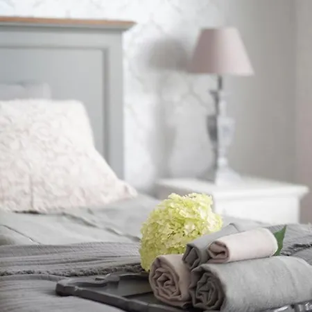 Aamiaismajoitus Aurora Hanko